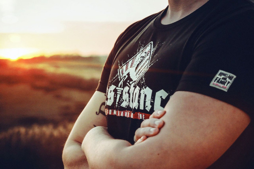 Homeland and Family - Resistance - Shirt Homeland and Family - Resistance - Shirt